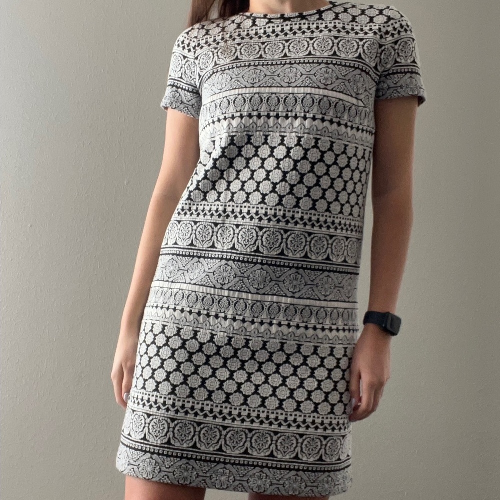 Black and white patterned dress from Loft - only worn once